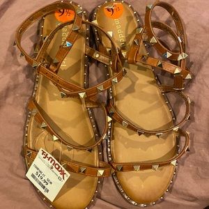 Steve Madden “Madden Girl” Criss Cross Sandals. Never worn, tags on.